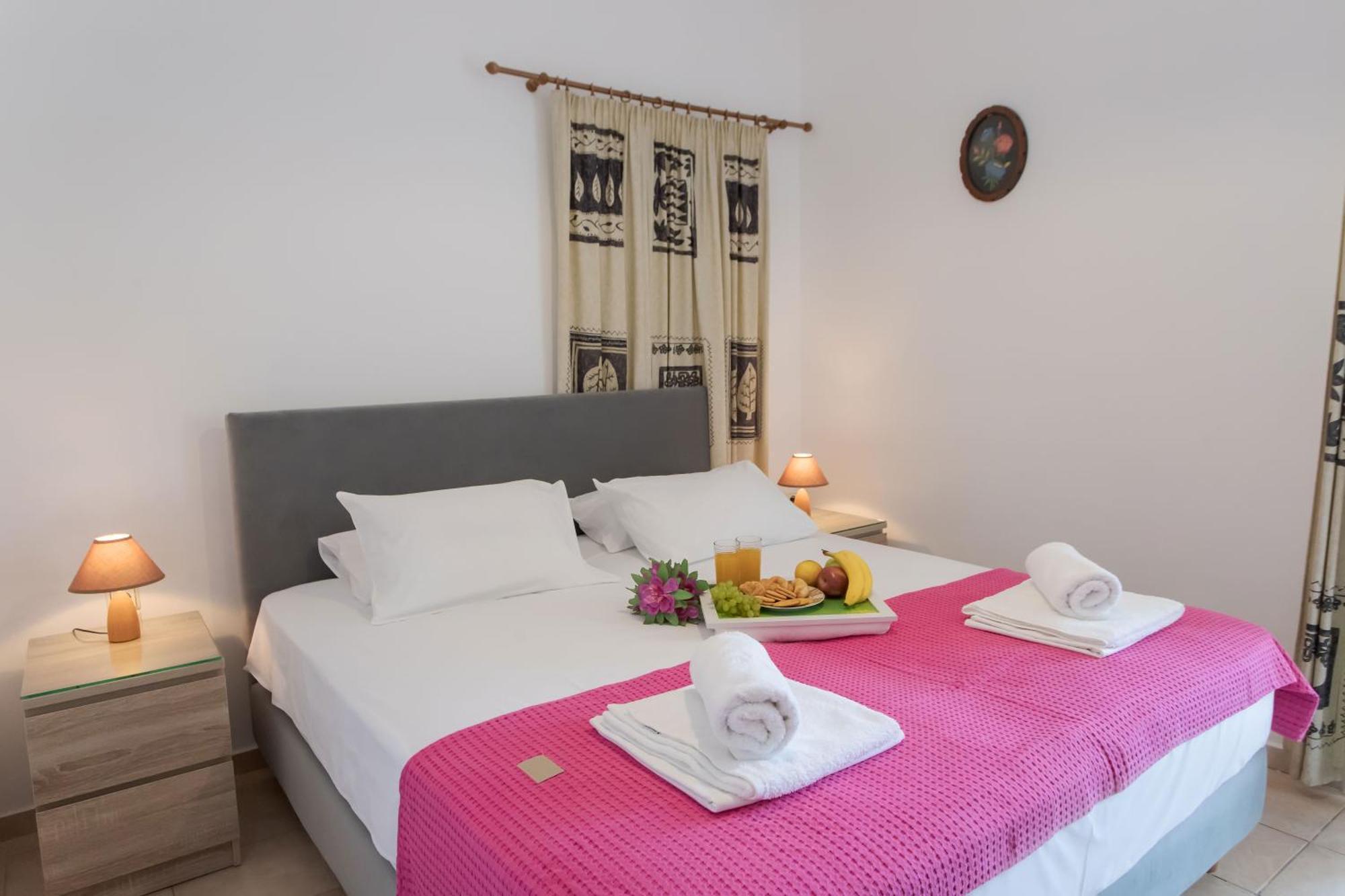 Manos Apartments Almyrida  Room photo